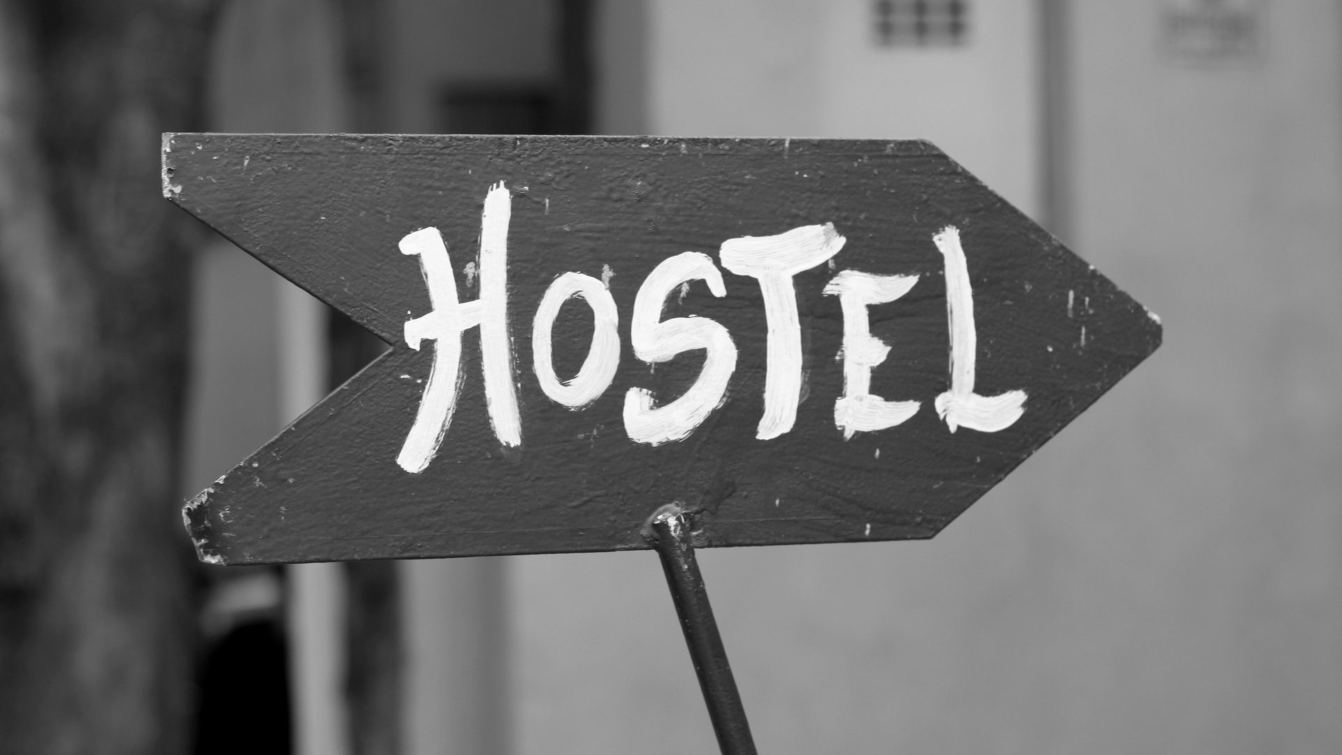 hostel-185156_1920